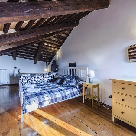 Maurizio House - Near The Train Station *