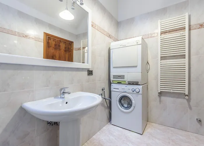 Maurizio House - Near The Train Station Venedig