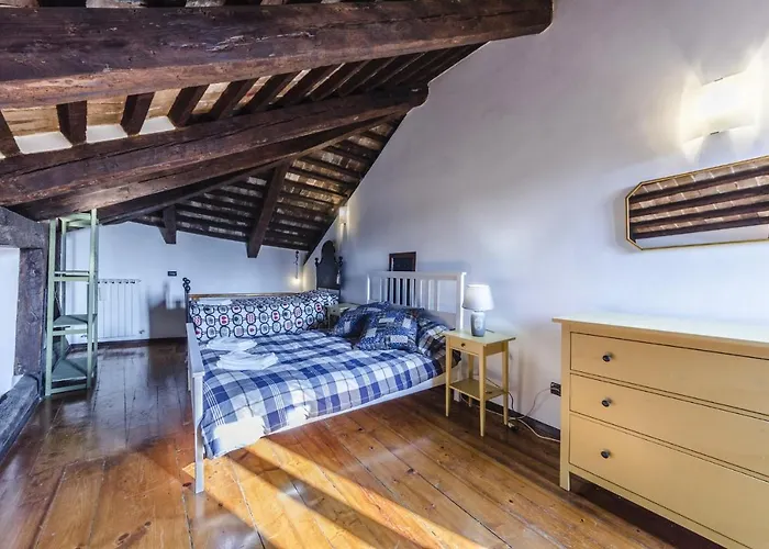 Maurizio House - Near The Train Station